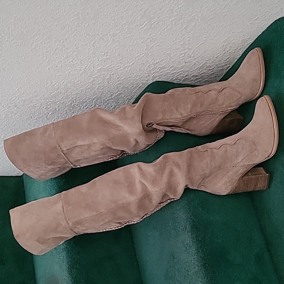 DOLCE VITA TAN SUEDE OVER THE KNEE STACKED HEEL BOOTS - Picture 1 of 7